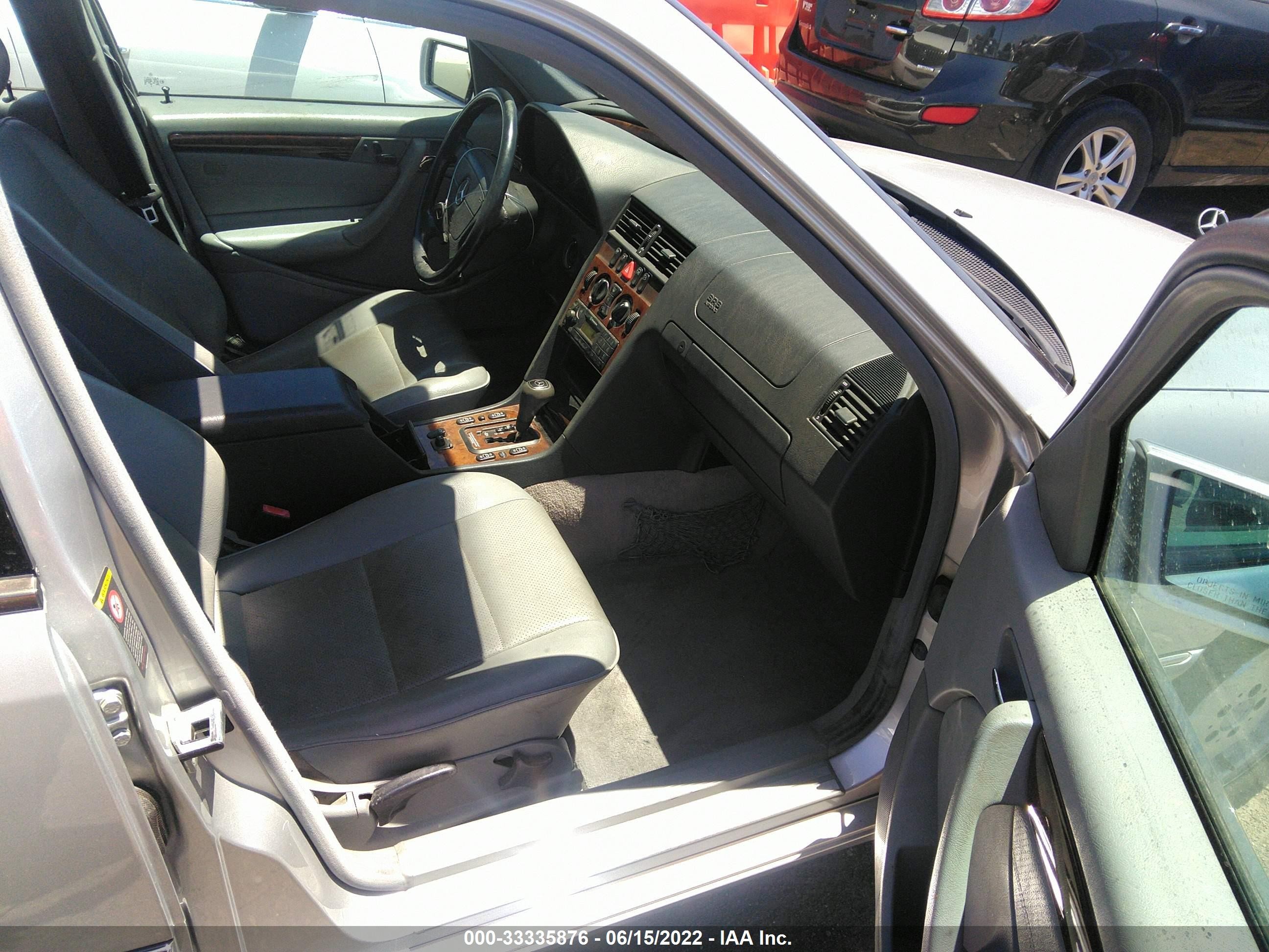 Photo 4 VIN: WDBHA24G2YA846234 - MERCEDES-BENZ C-KLASSE 