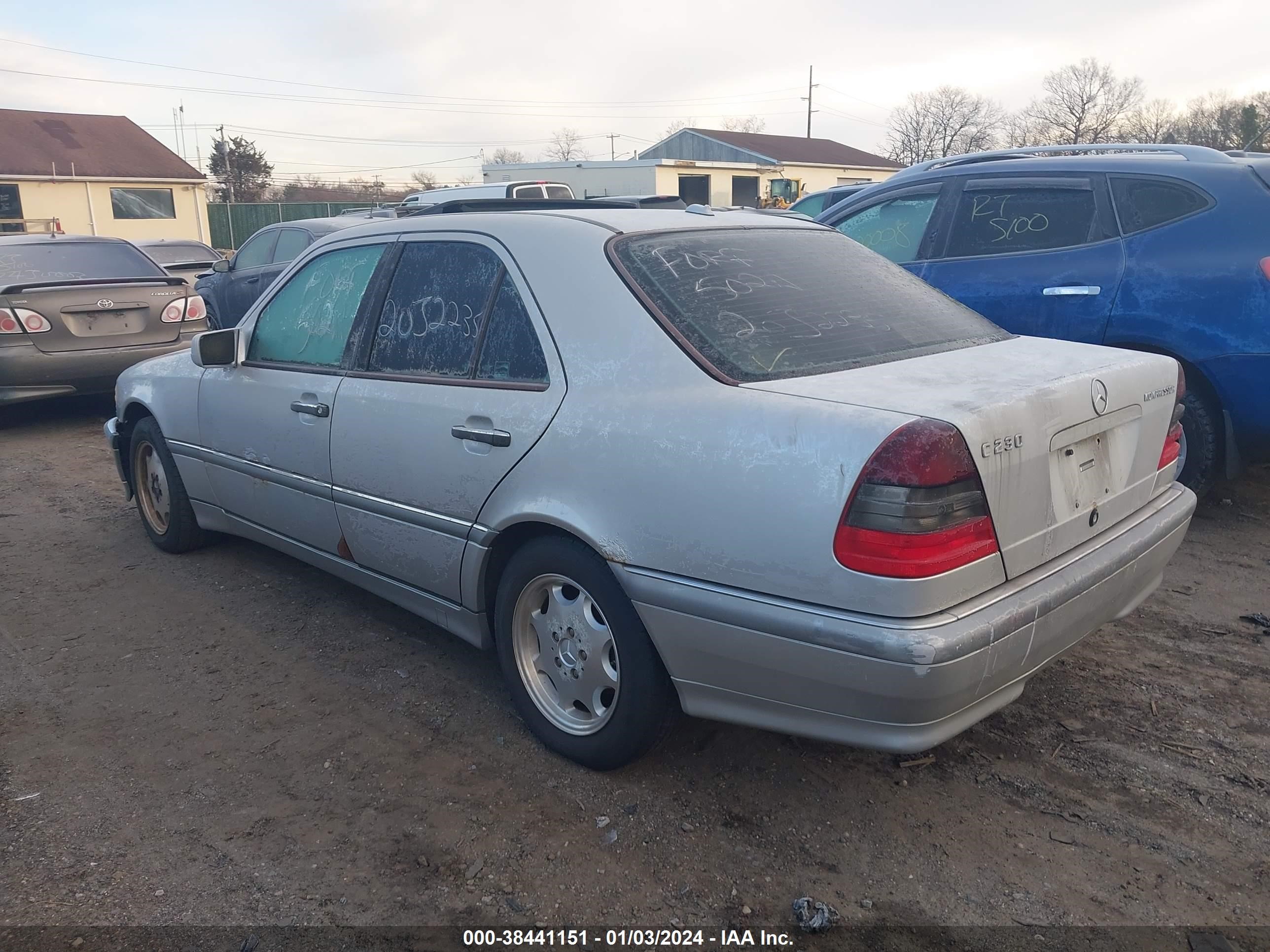 Photo 2 VIN: WDBHA24G3YA821083 - MERCEDES-BENZ C-KLASSE 