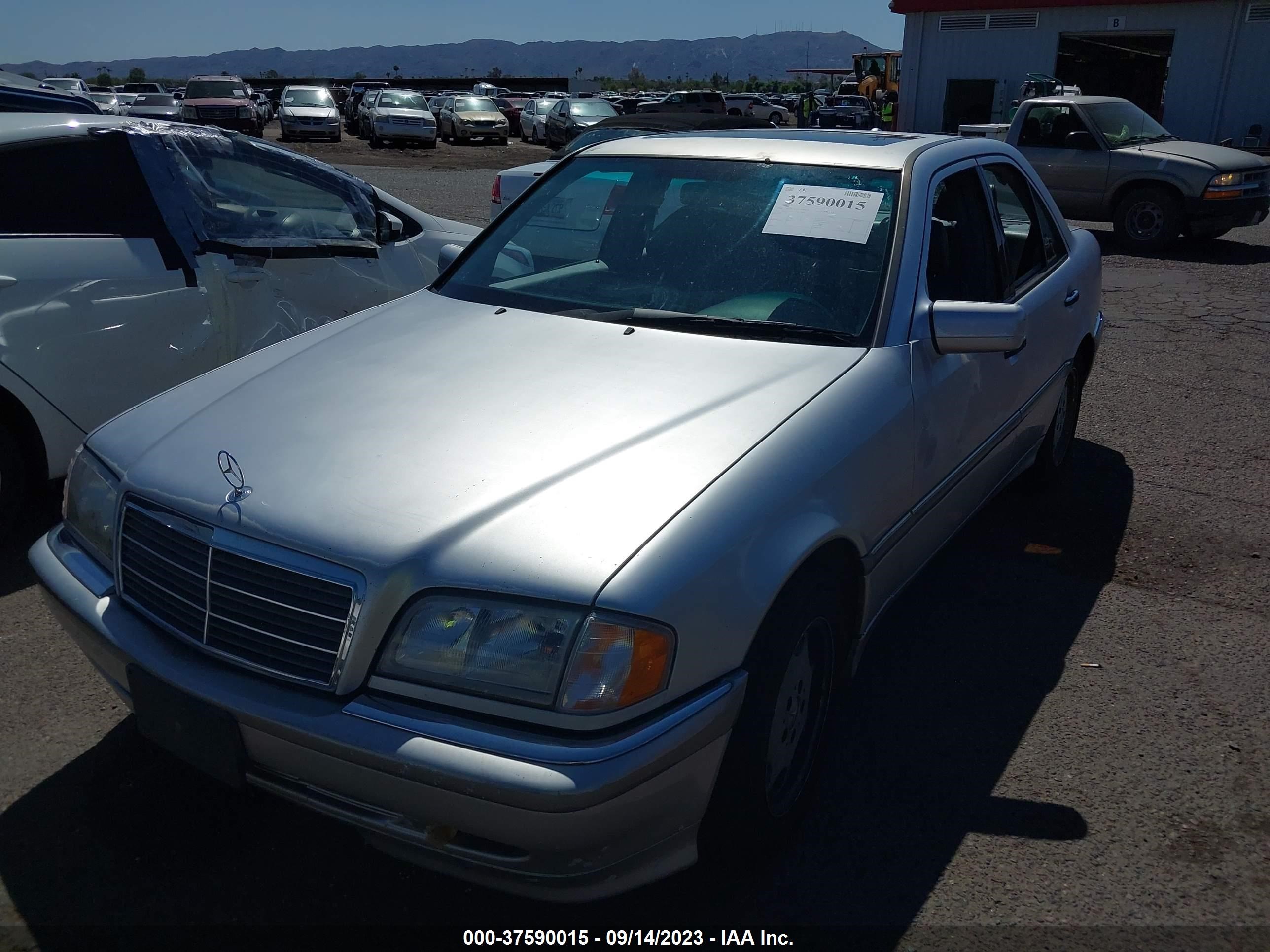 Photo 1 VIN: WDBHA24G3YA830849 - MERCEDES-BENZ C-KLASSE 