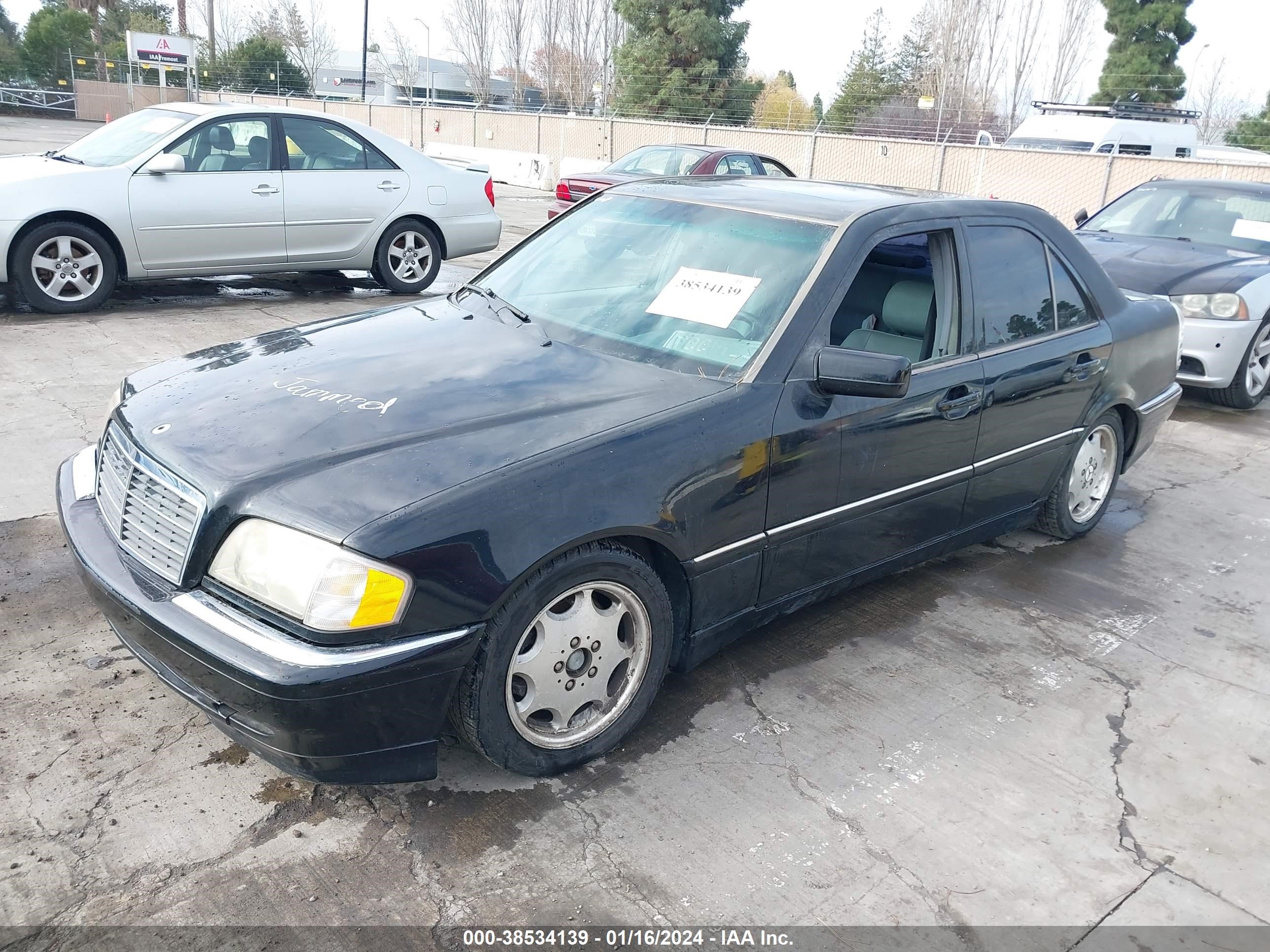 Photo 1 VIN: WDBHA24G5XA754257 - MERCEDES-BENZ C-KLASSE 