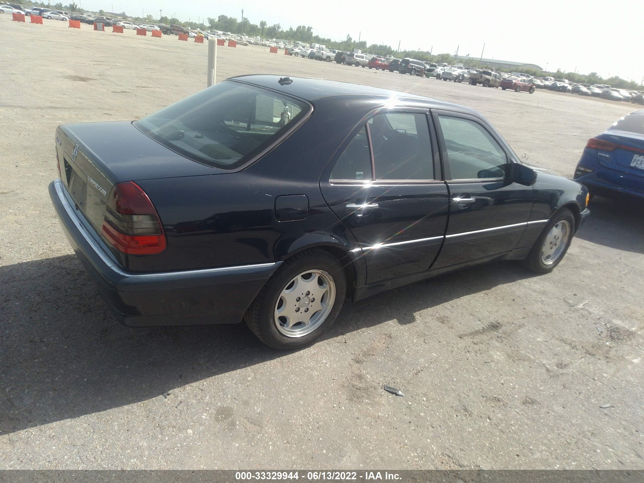 Photo 3 VIN: WDBHA24G8YF947362 - MERCEDES-BENZ C-KLASSE 