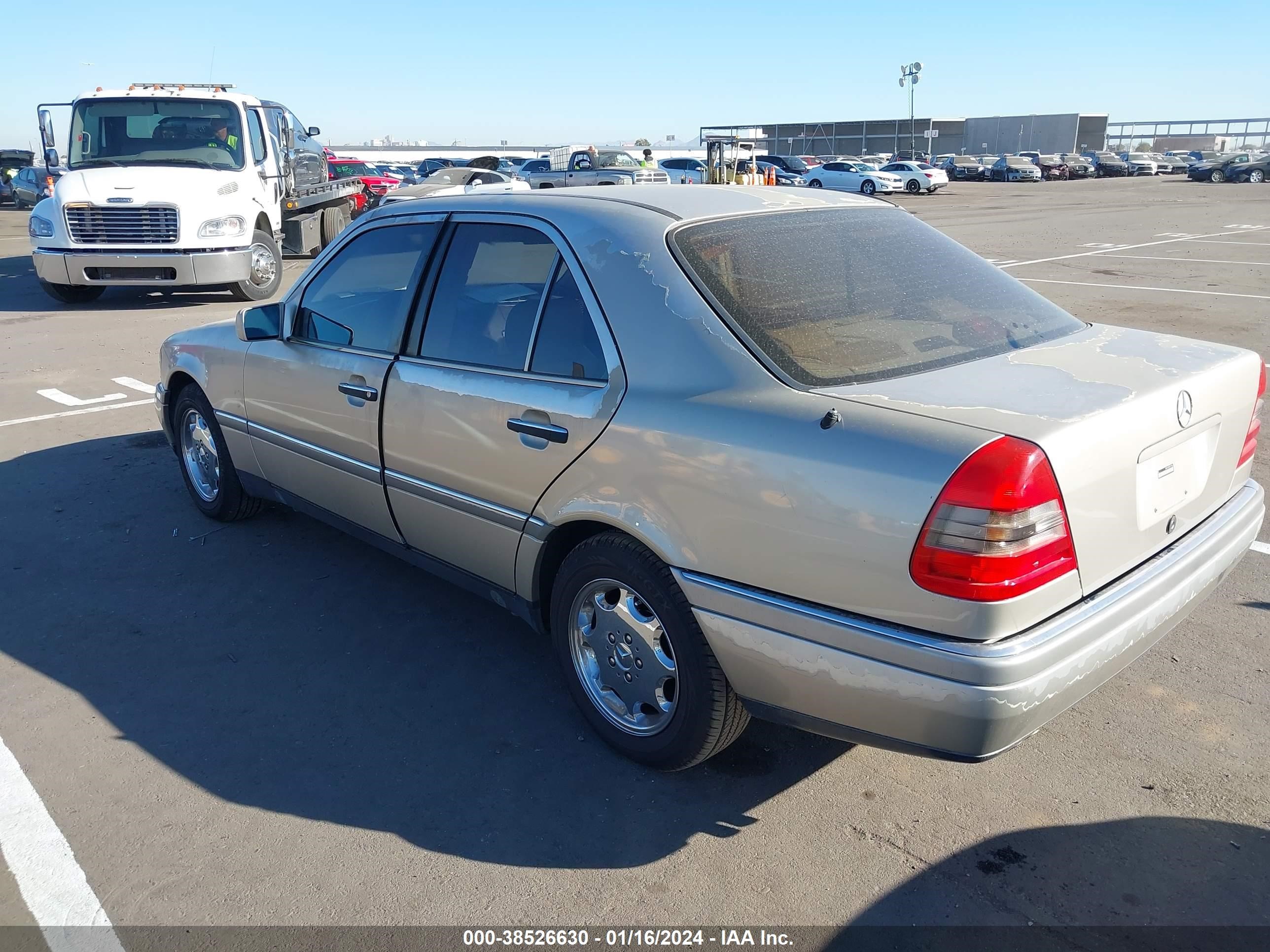 Photo 2 VIN: WDBHA28E0SF211466 - MERCEDES-BENZ C-CLASS 