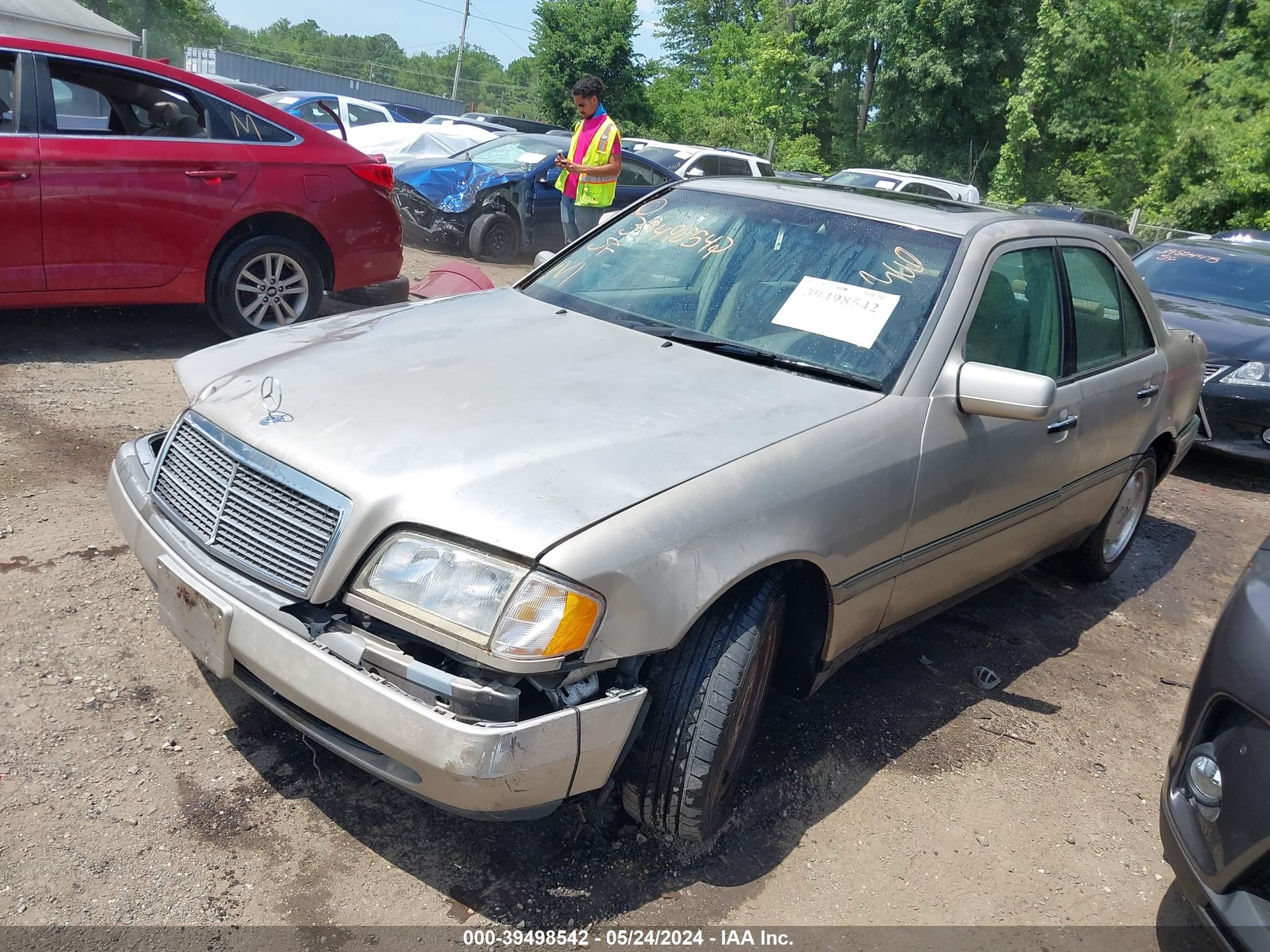 Photo 1 VIN: WDBHA28E2VF577871 - MERCEDES-BENZ NULL 