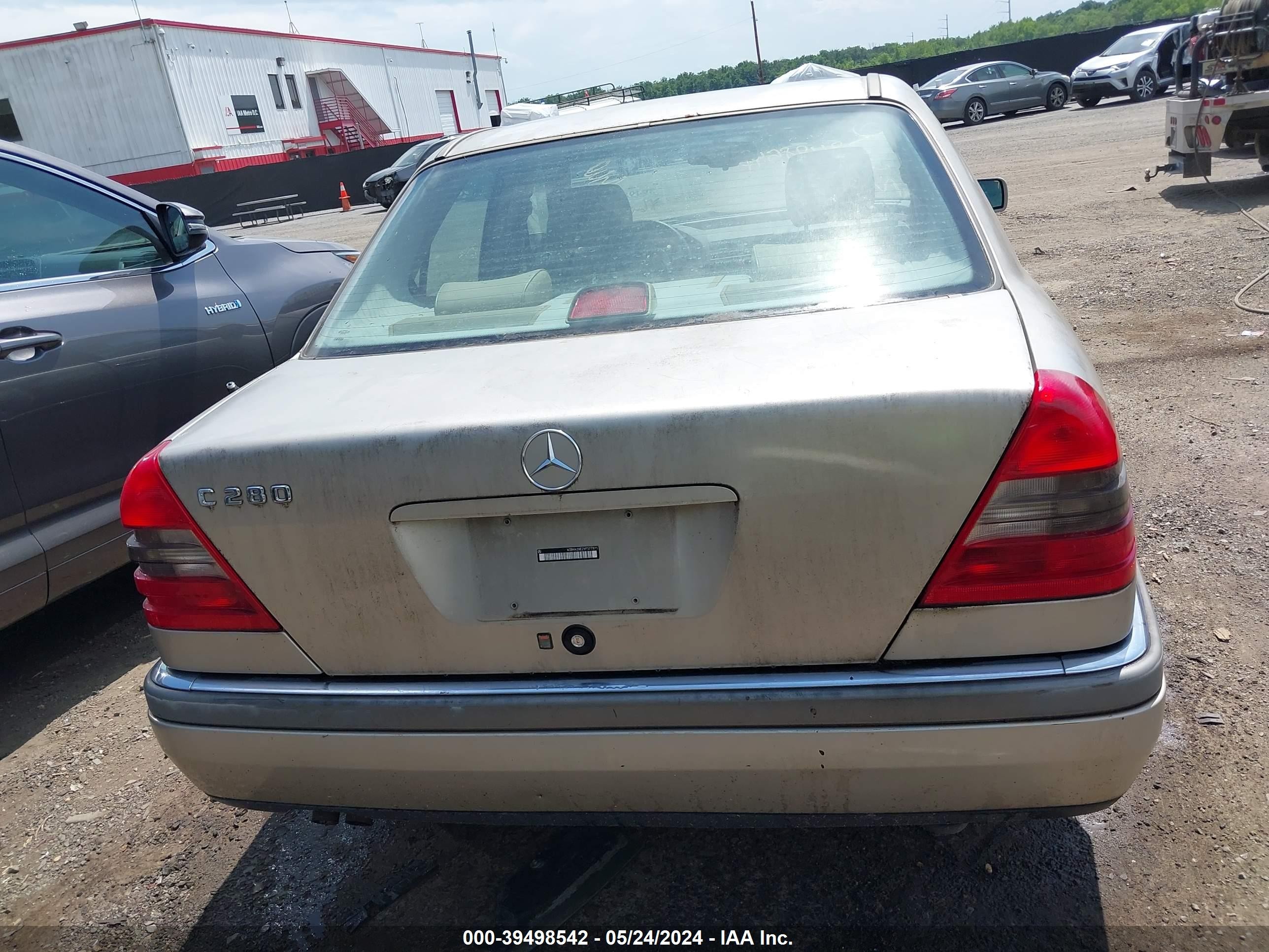 Photo 15 VIN: WDBHA28E2VF577871 - MERCEDES-BENZ NULL 