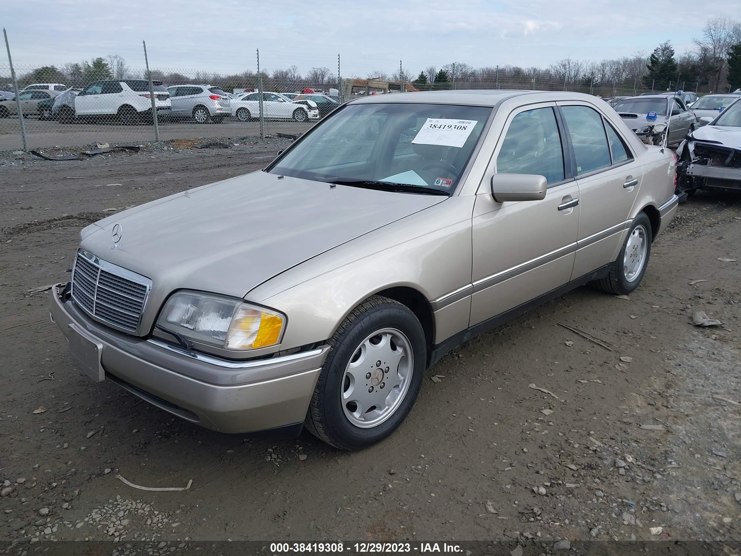 Photo 1 VIN: WDBHA28E5TF440811 - MERCEDES-BENZ C-KLASSE 