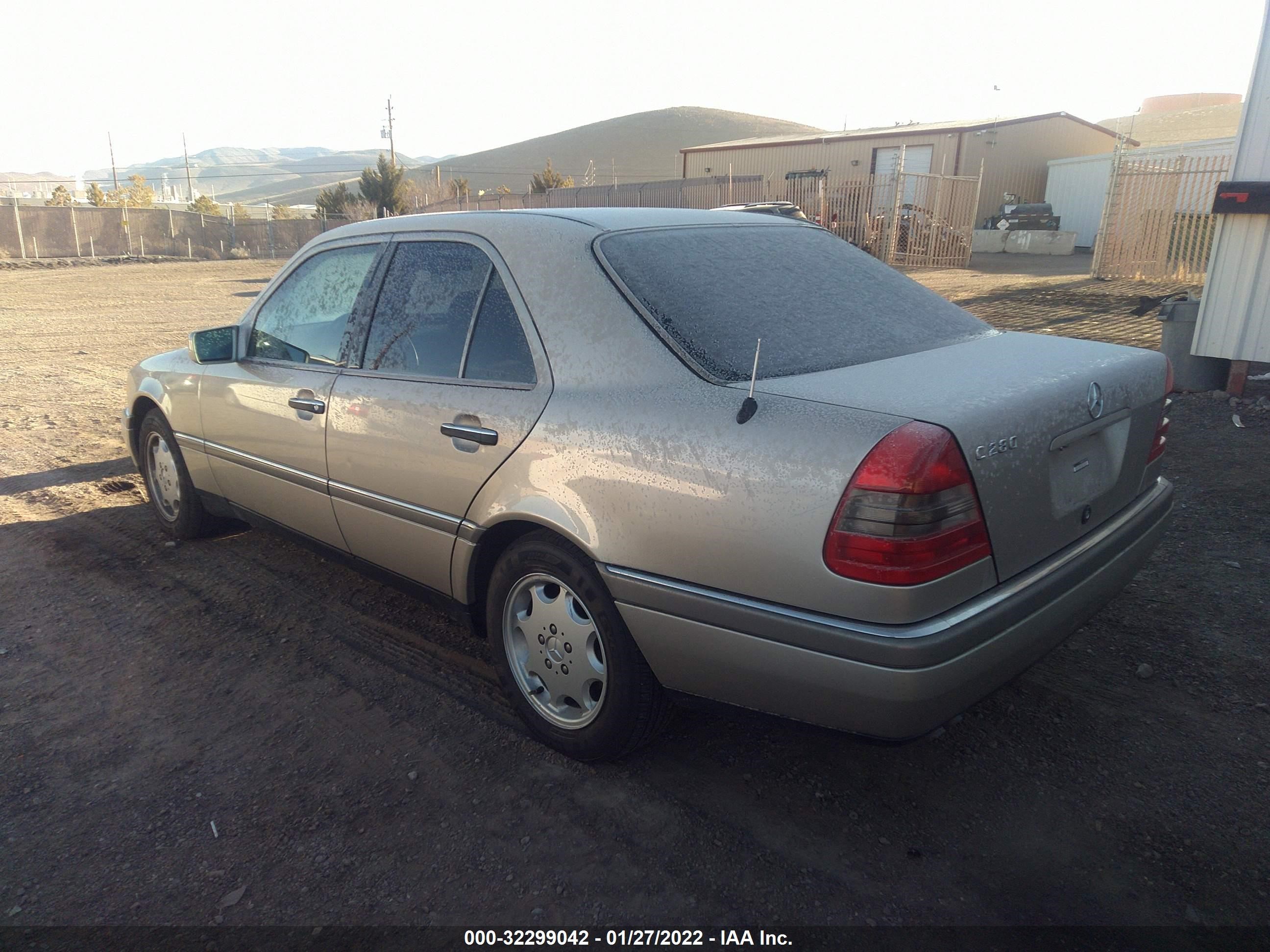 Photo 2 VIN: WDBHA28EXTF343782 - MERCEDES-BENZ C-KLASSE 