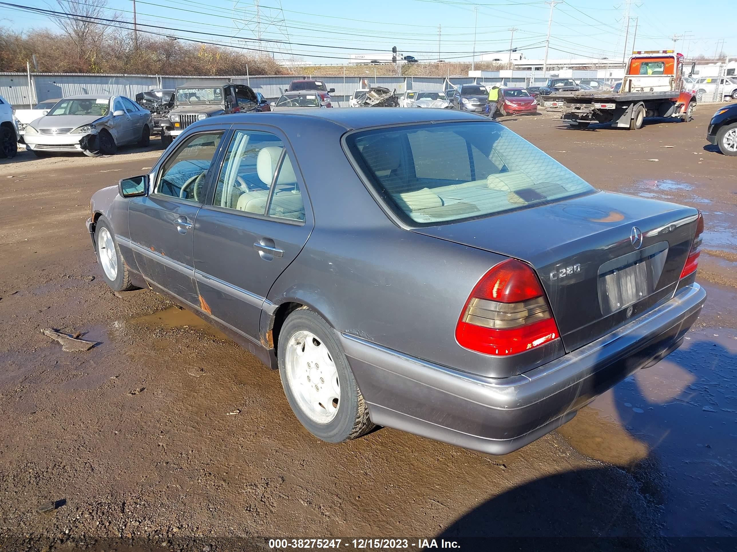 Photo 2 VIN: WDBHA29G1WA574765 - MERCEDES-BENZ C-KLASSE 