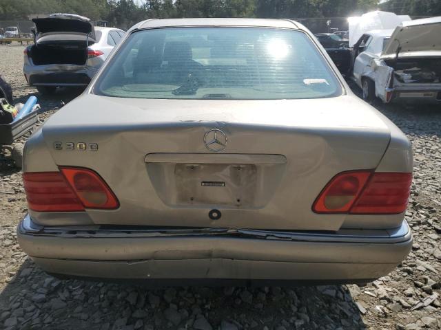 Photo 5 VIN: WDBJF20F3TJ023420 - MERCEDES-BENZ E 300D 