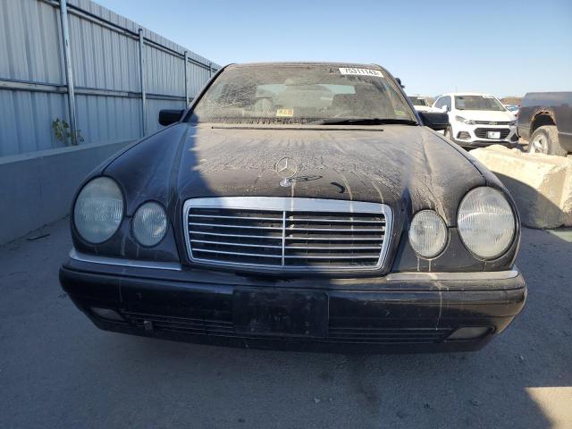 Photo 4 VIN: WDBJF25F1WA602547 - MERCEDES-BENZ E-CLASS 