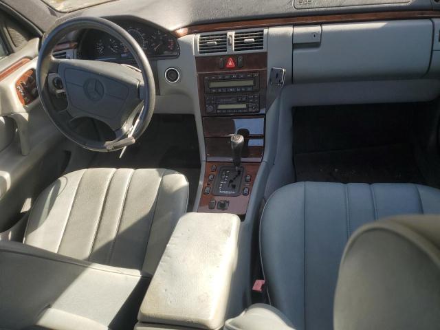 Photo 7 VIN: WDBJF25F1WA602547 - MERCEDES-BENZ E-CLASS 