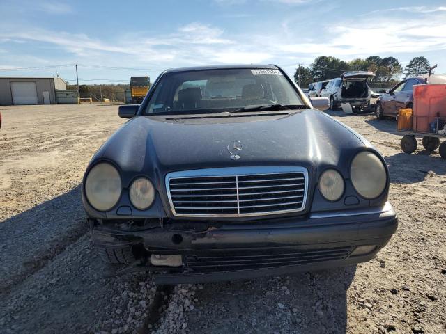 Photo 4 VIN: WDBJF25F3WA578364 - MERCEDES-BENZ E 300TD 