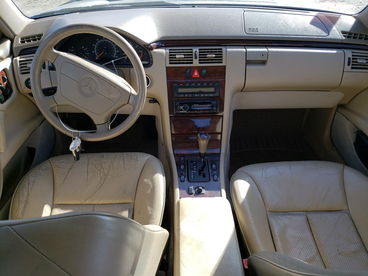 Photo 7 VIN: WDBJF25F9WA549340 - MERCEDES-BENZ E-KLASSE 