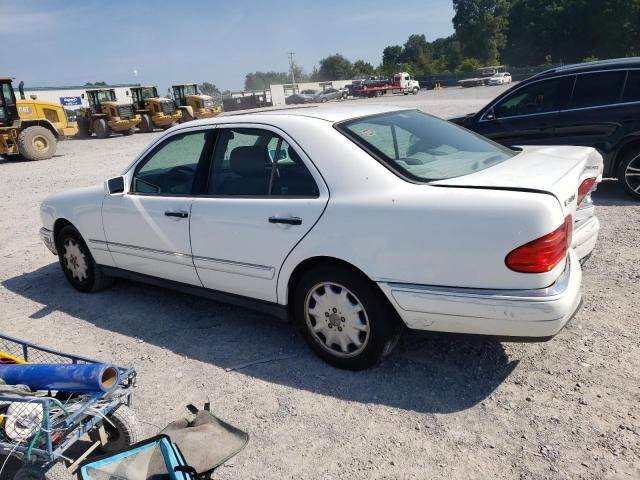 Photo 1 VIN: WDBJF25H3XA790636 - MERCEDES-BENZ E 300TD 