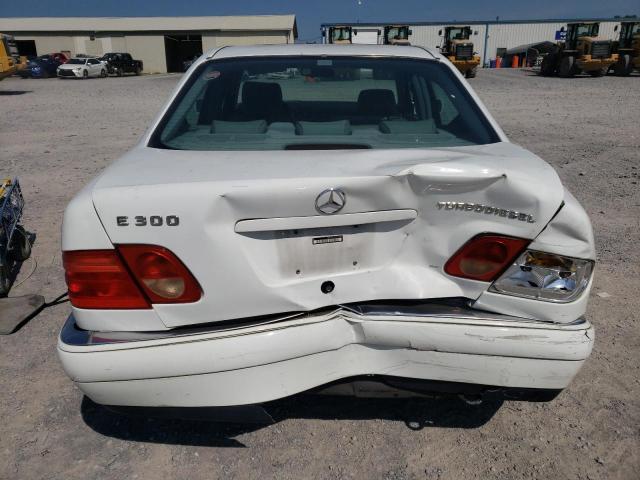 Photo 5 VIN: WDBJF25H3XA790636 - MERCEDES-BENZ E 300TD 