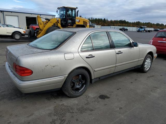 Photo 2 VIN: WDBJF25H6XA721116 - MERCEDES-BENZ E-KLASSE 