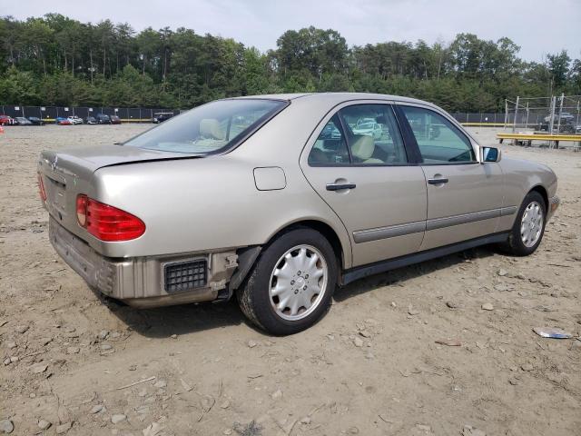 Photo 2 VIN: WDBJF55F4TJ014607 - MERCEDES-BENZ E 320 