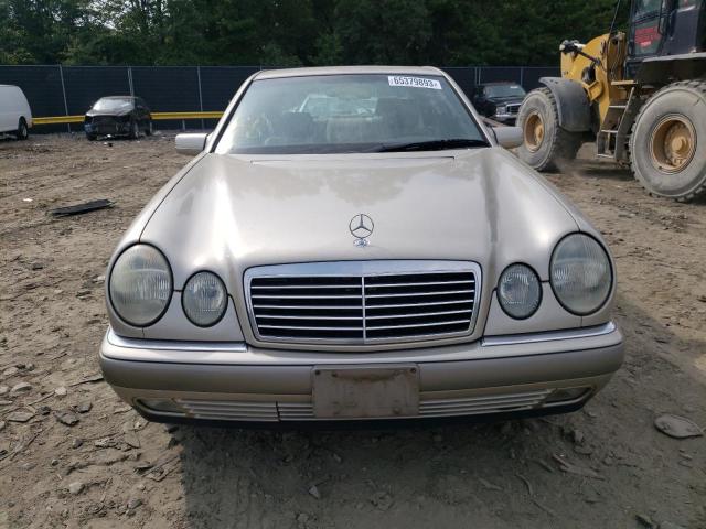 Photo 4 VIN: WDBJF55F4TJ014607 - MERCEDES-BENZ E 320 