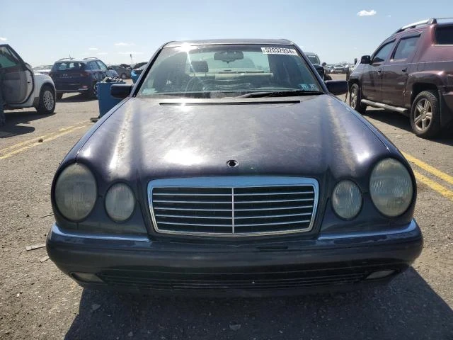 Photo 4 VIN: WDBJF55F4TJ020228 - MERCEDES-BENZ E-CLASS 