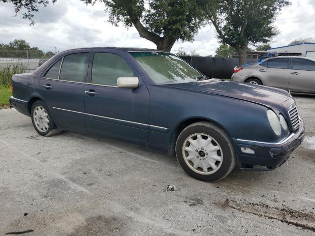 Photo 3 VIN: WDBJF55F4VJ025769 - MERCEDES-BENZ E 320 