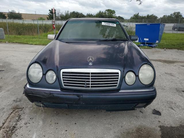 Photo 4 VIN: WDBJF55F4VJ025769 - MERCEDES-BENZ E 320 