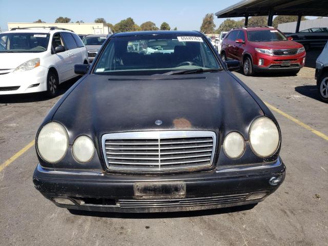 Photo 4 VIN: WDBJF55F5VA353489 - MERCEDES-BENZ E 320 