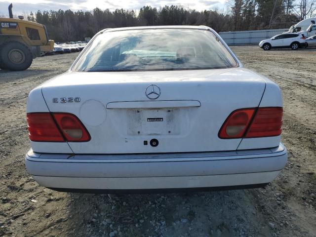 Photo 5 VIN: WDBJF55F8VA378158 - MERCEDES-BENZ E-CLASS 