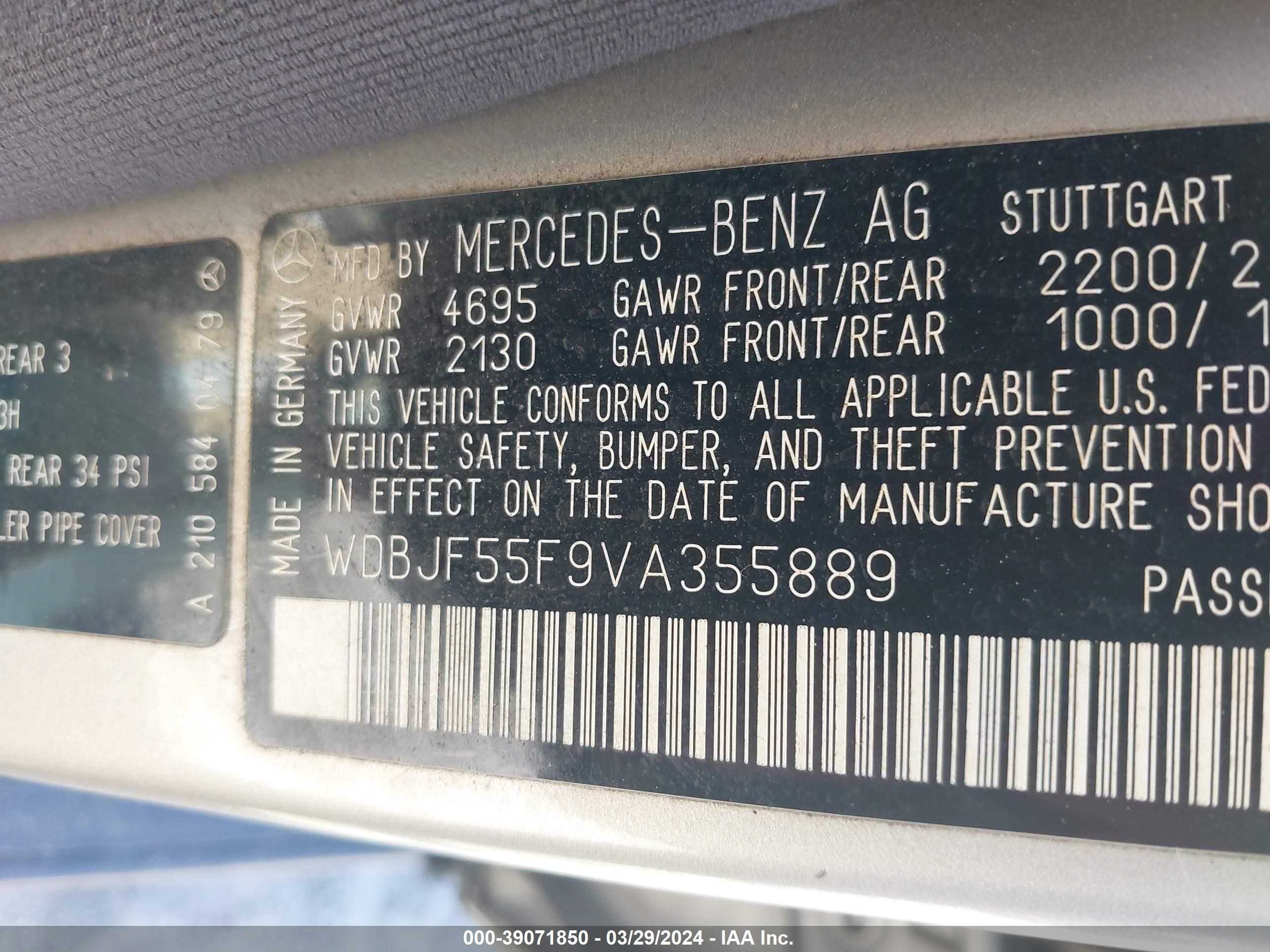 Photo 8 VIN: WDBJF55F9VA355889 - MERCEDES-BENZ NULL 