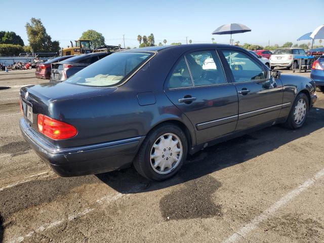 Photo 2 VIN: WDBJF55FXVA430115 - MERCEDES-BENZ E 320 