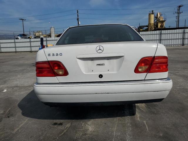 Photo 5 VIN: WDBJF65F6WA702179 - MERCEDES-BENZ E-CLASS 