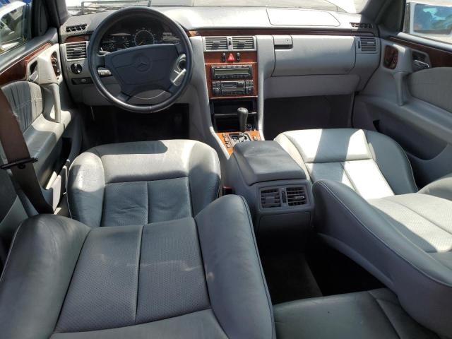 Photo 7 VIN: WDBJF65F6WA705695 - MERCEDES-BENZ E 320 