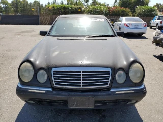 Photo 4 VIN: WDBJF65F7WA653879 - MERCEDES-BENZ E 320 