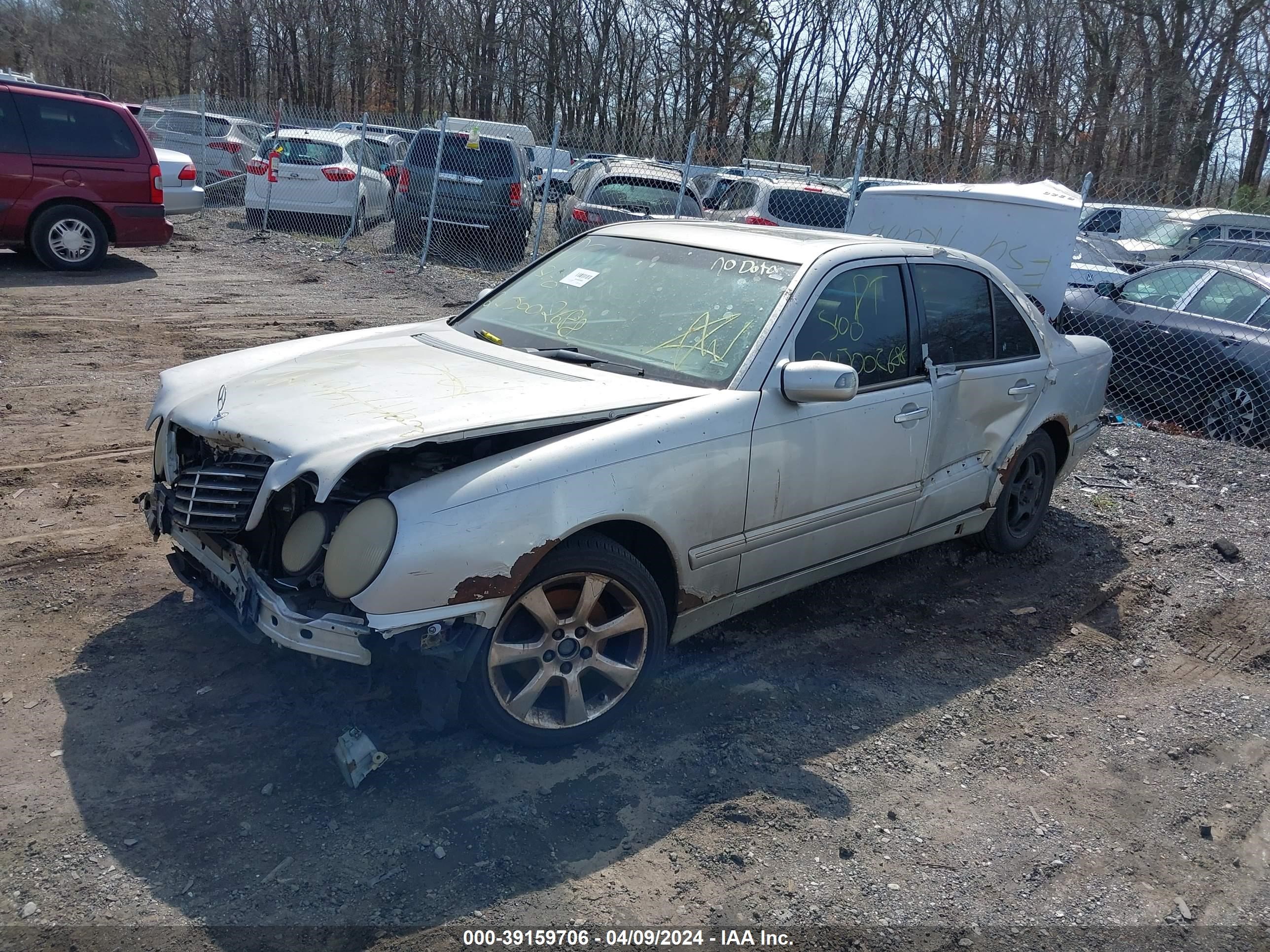 Photo 1 VIN: WDBJF65G3YA962129 - MERCEDES-BENZ NULL 