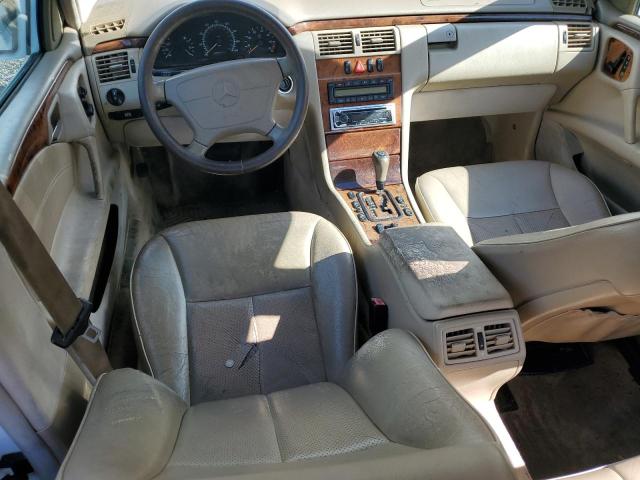 Photo 7 VIN: WDBJF65H0XA928074 - MERCEDES-BENZ E 320 