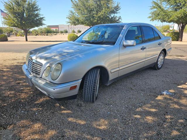 Photo 1 VIN: WDBJF65H6XA790251 - MERCEDES-BENZ E 320 