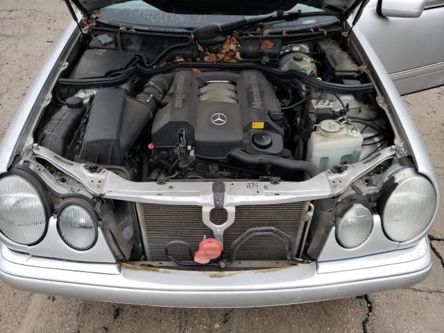 Photo 10 VIN: WDBJF65H7XA931313 - MERCEDES-BENZ E-CLASS 