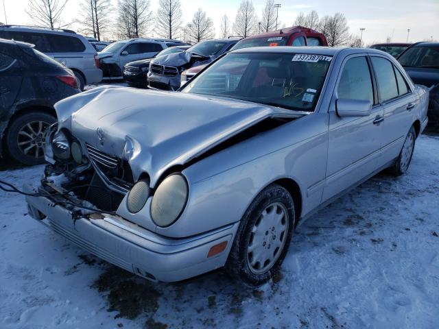 Photo 1 VIN: WDBJF65HXXA837152 - MERCEDES-BENZ E-KLASSE 