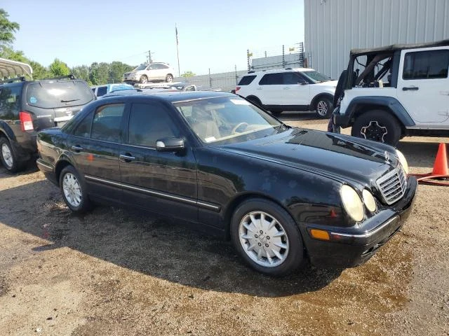 Photo 3 VIN: WDBJF65J01B219908 - MERCEDES-BENZ E 320 