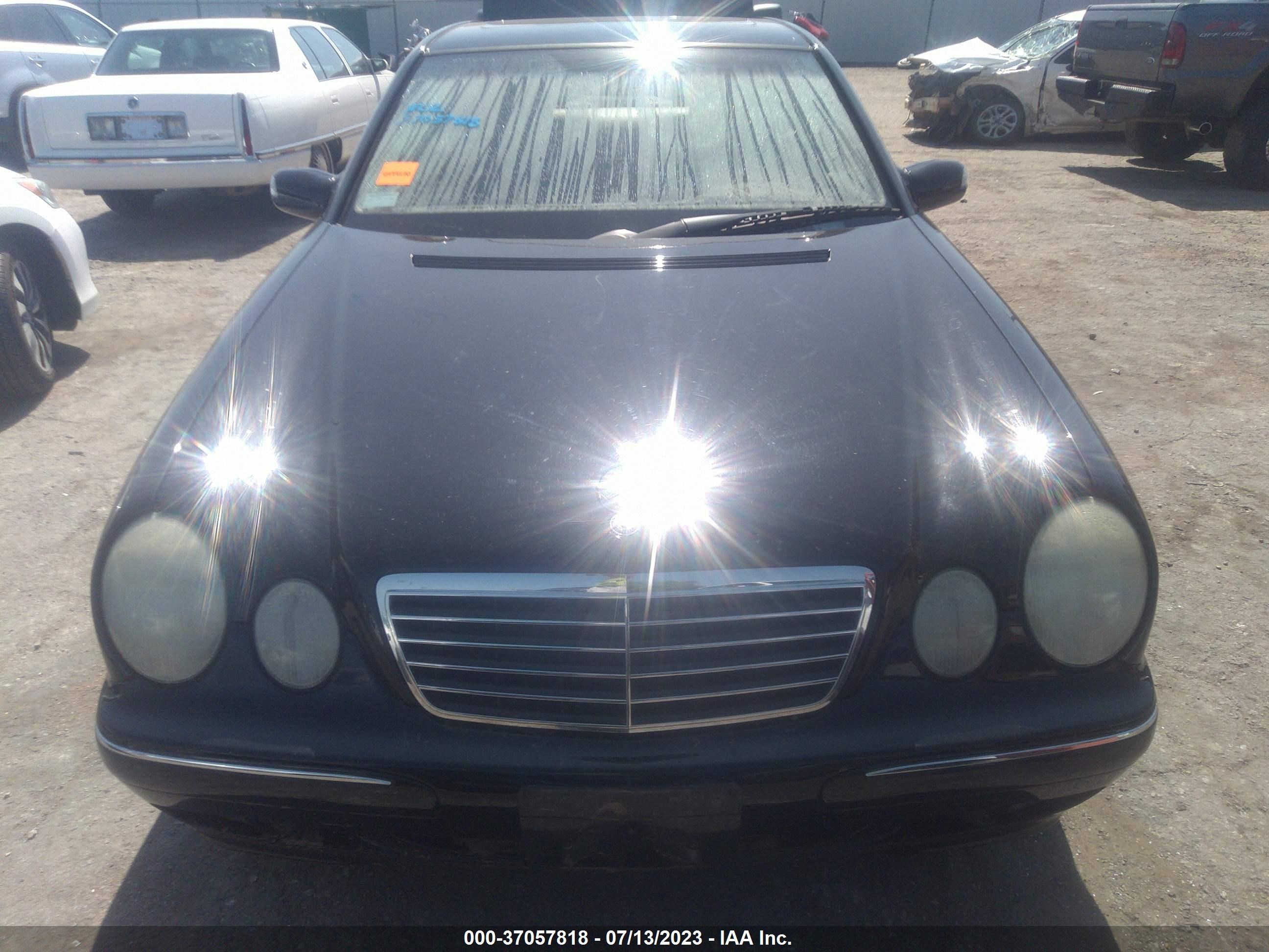 Photo 5 VIN: WDBJF65J02B402808 - MERCEDES-BENZ E-KLASSE 