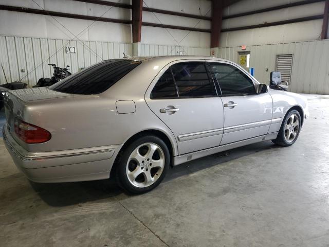 Photo 2 VIN: WDBJF65J02B494857 - MERCEDES-BENZ E 320 