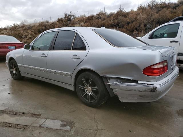 Photo 1 VIN: WDBJF65J0YB063458 - MERCEDES-BENZ E-CLASS 