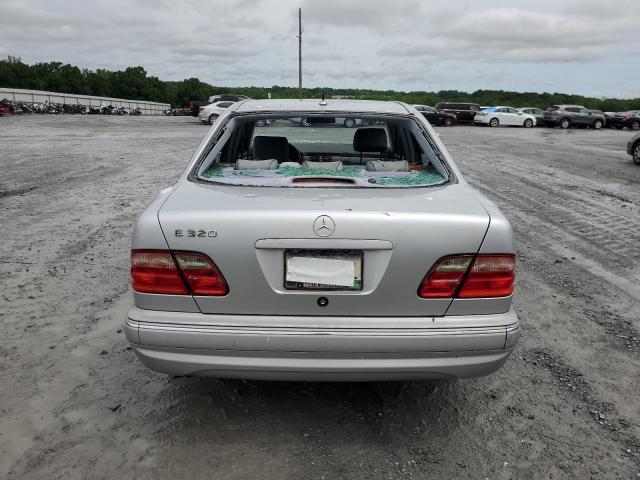 Photo 5 VIN: WDBJF65J11B278059 - MERCEDES-BENZ E-CLASS 