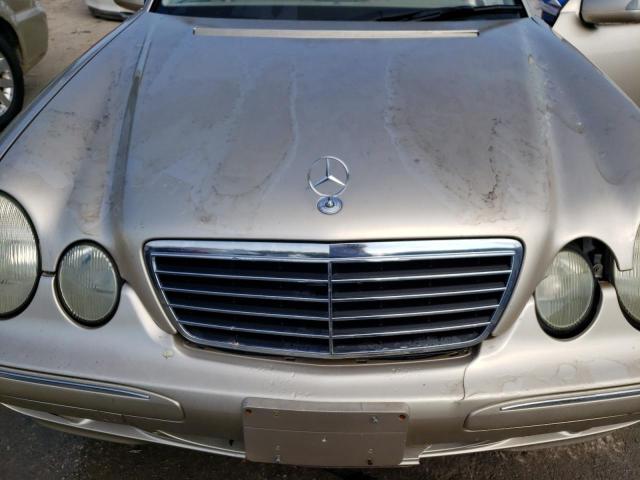 Photo 10 VIN: WDBJF65J1YB094394 - MERCEDES-BENZ E 320 