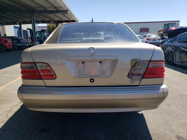 Photo 5 VIN: WDBJF65J2YB028842 - MERCEDES-BENZ E 320 