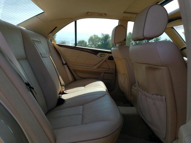 Photo 9 VIN: WDBJF65J2YB165568 - MERCEDES-BENZ E 320 