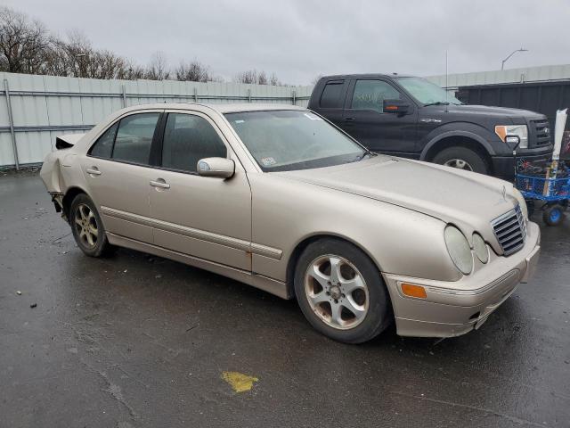 Photo 3 VIN: WDBJF65J42B401645 - MERCEDES-BENZ E 320 