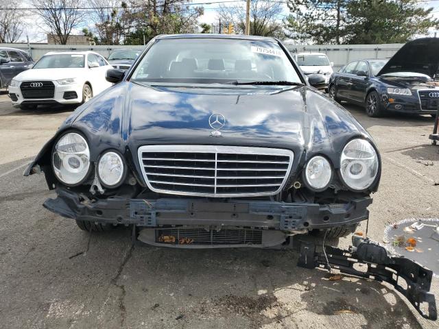 Photo 4 VIN: WDBJF65J42B471548 - MERCEDES-BENZ E 320 