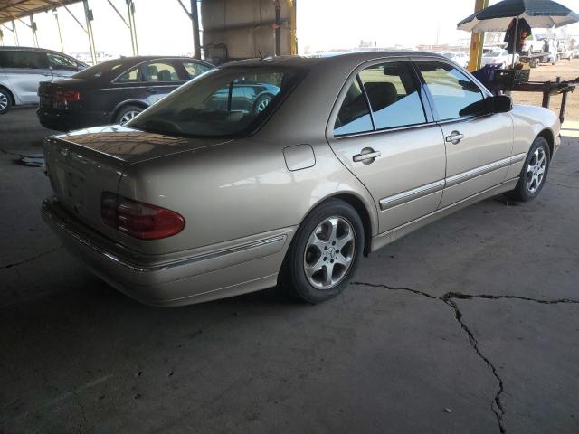 Photo 2 VIN: WDBJF65J42B500837 - MERCEDES-BENZ E-CLASS 