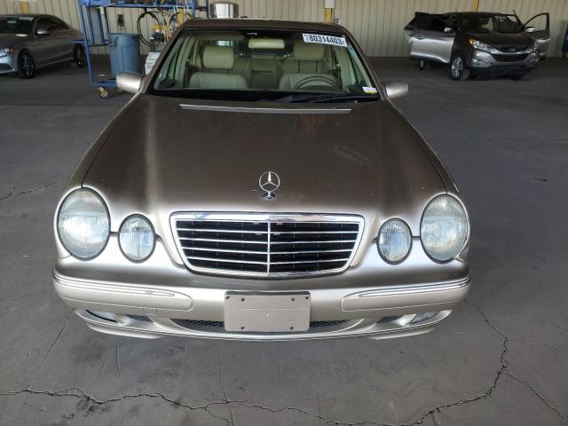 Photo 4 VIN: WDBJF65J42B500837 - MERCEDES-BENZ E-CLASS 