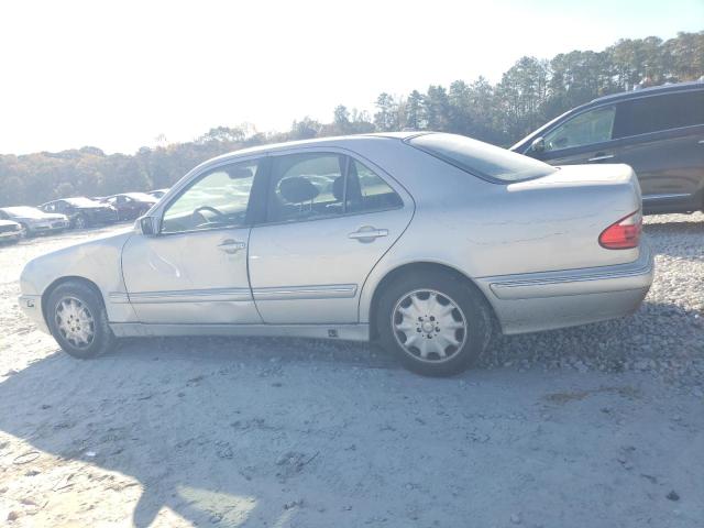 Photo 1 VIN: WDBJF65J4YA984233 - MERCEDES-BENZ E 320 