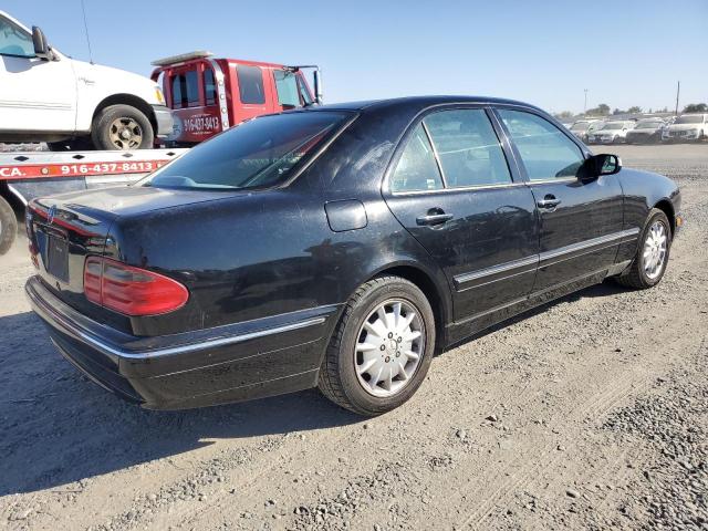 Photo 2 VIN: WDBJF65J4YB097144 - MERCEDES-BENZ E 320 